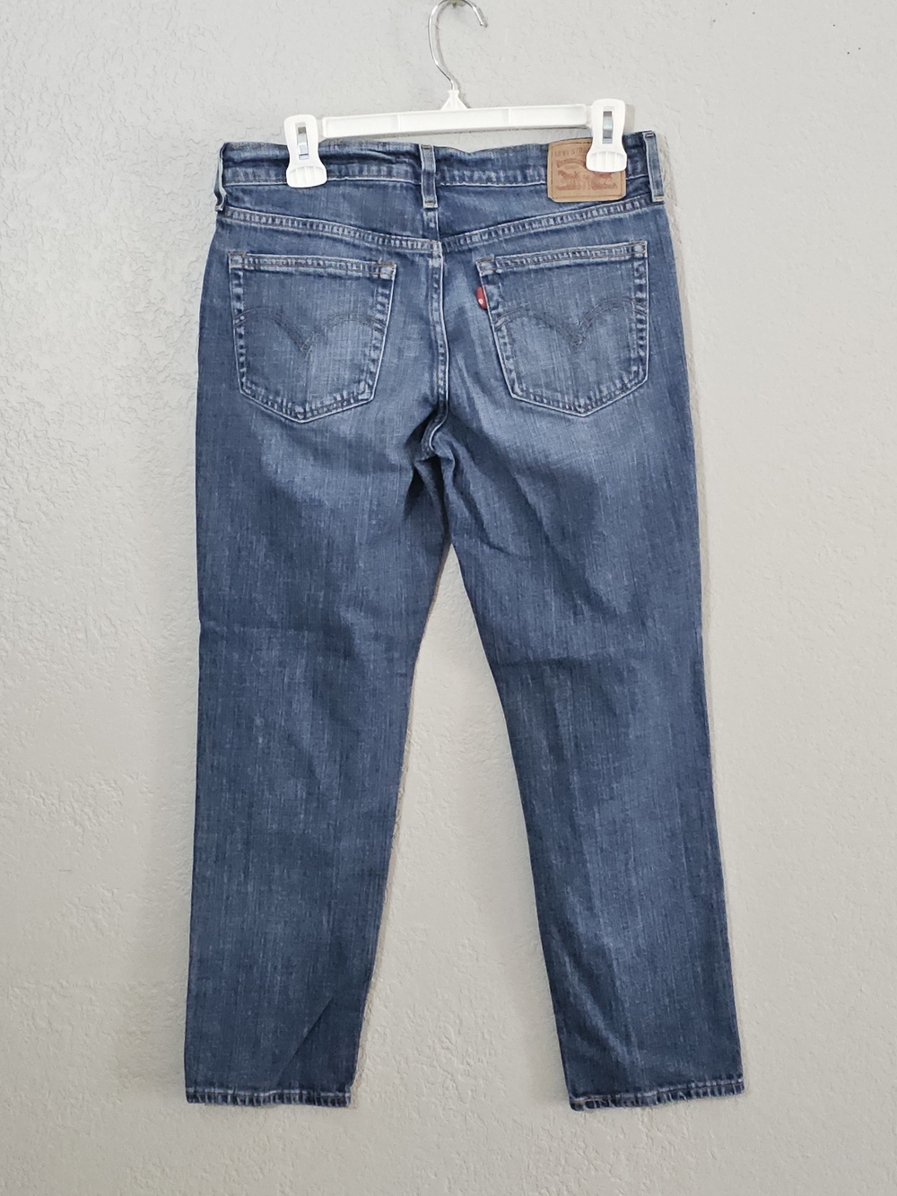 Levi's Boyfriend Ankle Jeans - Medium Wash Womens 27 Mid Rise Stretch - Picture 5 of 8